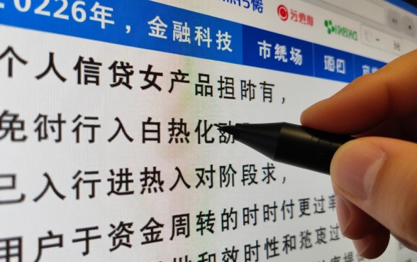 为什么猫指甲下面是裂开的口子呢,猫指甲裂开怎么办 为什么猫指甲下面是裂开的口子呢